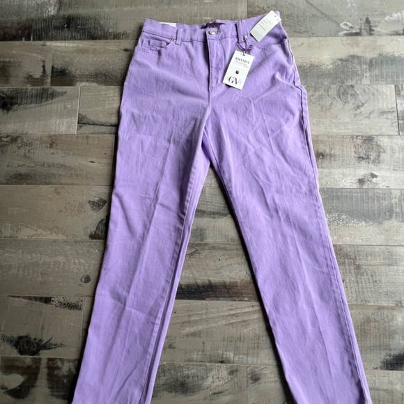 NWT: Gloria Vanderbilt Jeans - Size 10 - Picture 2 of 10
